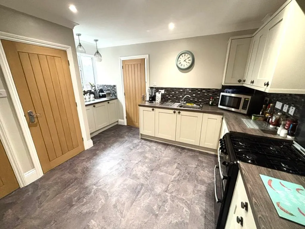 Queslett Road, Great Barr, B43, photo 5