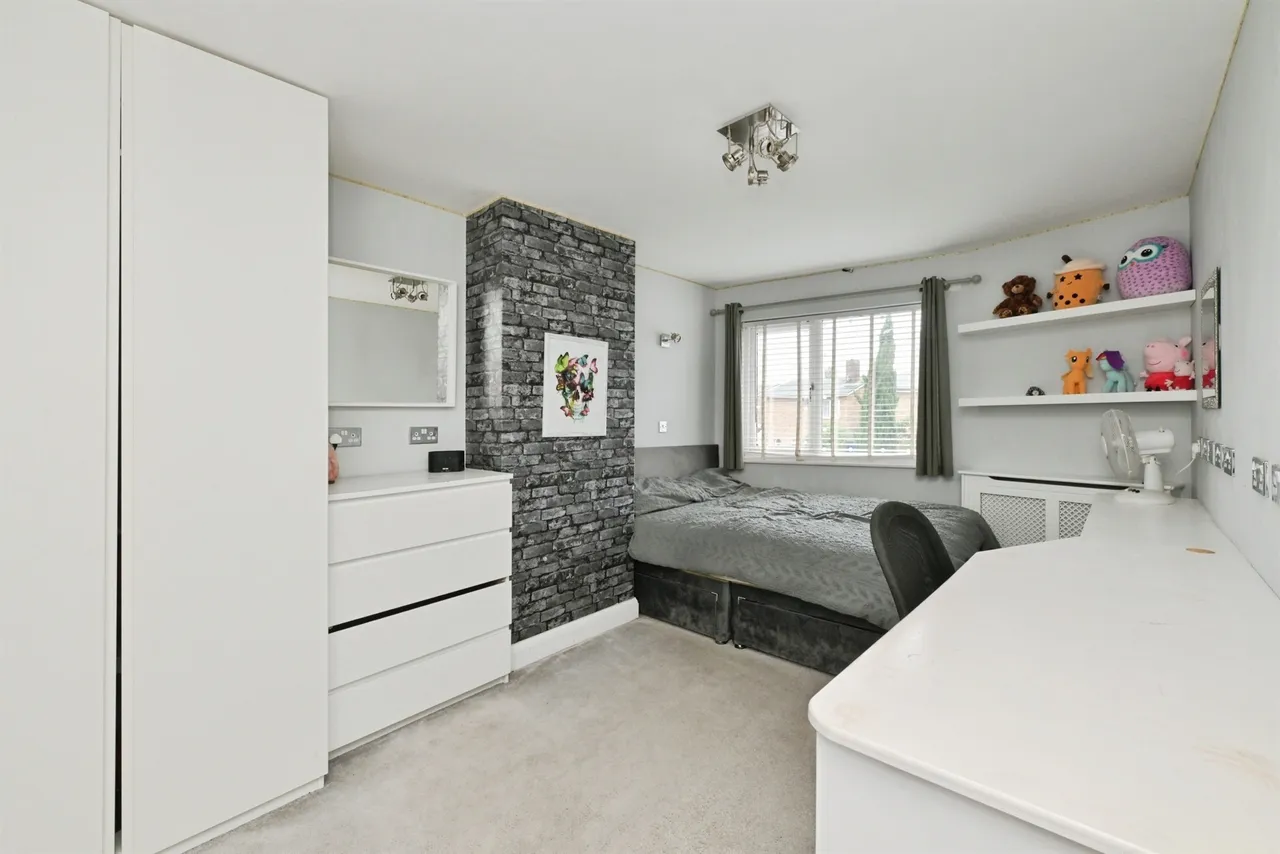 Little Brays, HARLOW, photo 8