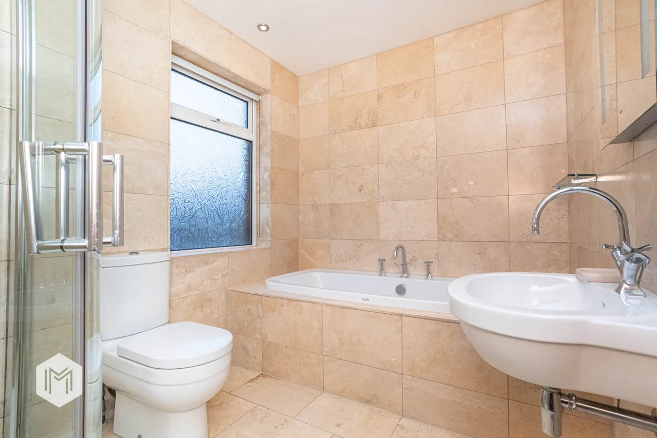 Dene Bank, Bolton, BL2 3EA, photo 11