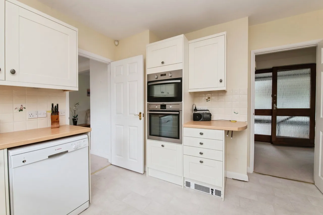 Beech Park, West Hill, EX11, photo 8