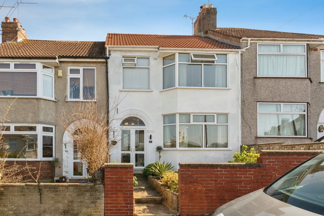 3 bed house for sale — Wootton Crescent, Bristol, Somerset, BS4