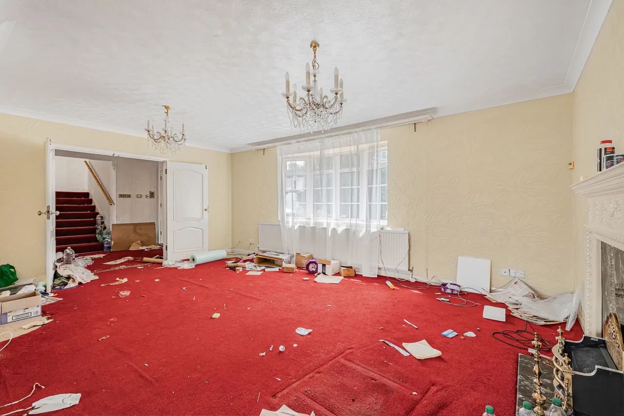 Riverside, Staines-upon-Thames, TW18, photo 14