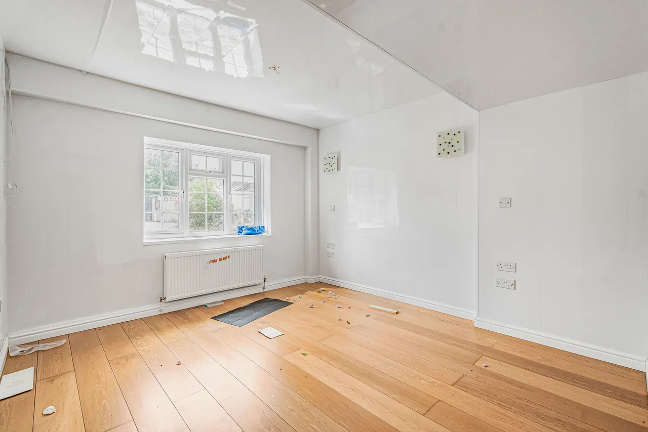 Riverside, Staines-upon-Thames, TW18, photo 11