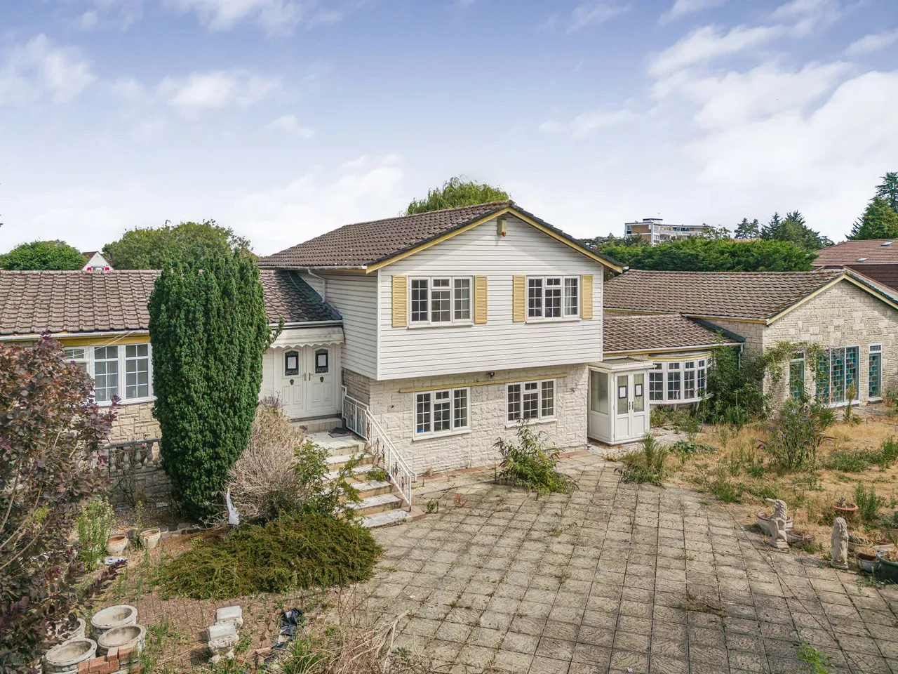 Riverside, Staines-upon-Thames, TW18, photo 2