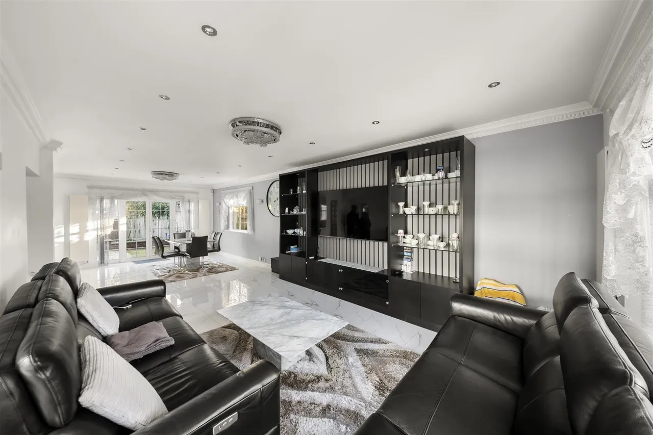 Park Road, Uxbridge, photo 6