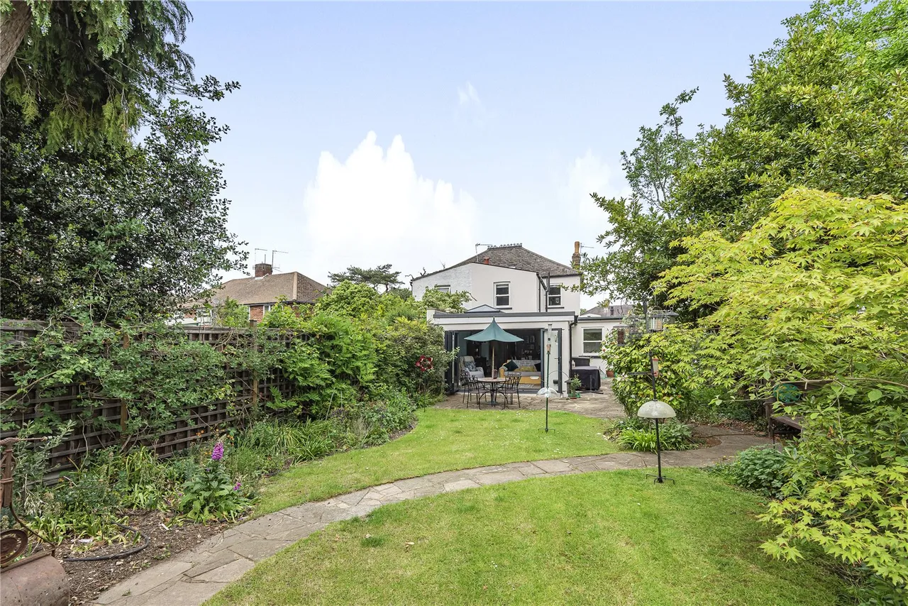 Hanworth Road, Hampton, London, TW12 3EF, photo 12