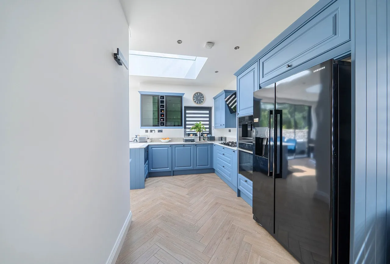 Kinloch Drive, London, NW9 7LH, photo 11
