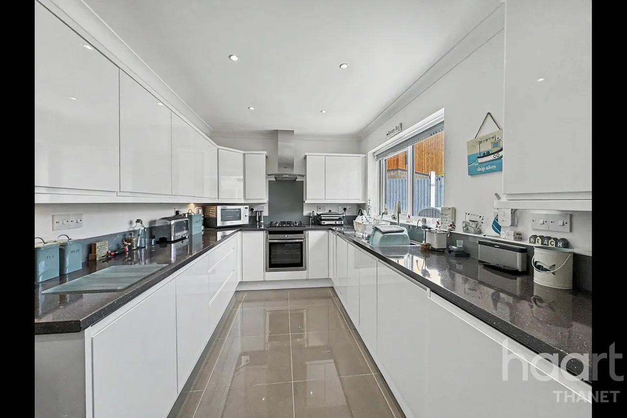 Percy Avenue, Broadstairs, CT10, photo 11