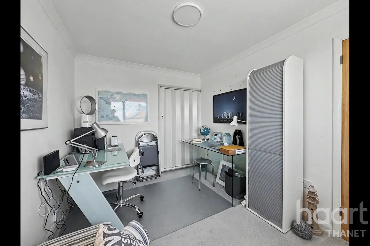 Percy Avenue, Broadstairs, CT10, photo 24
