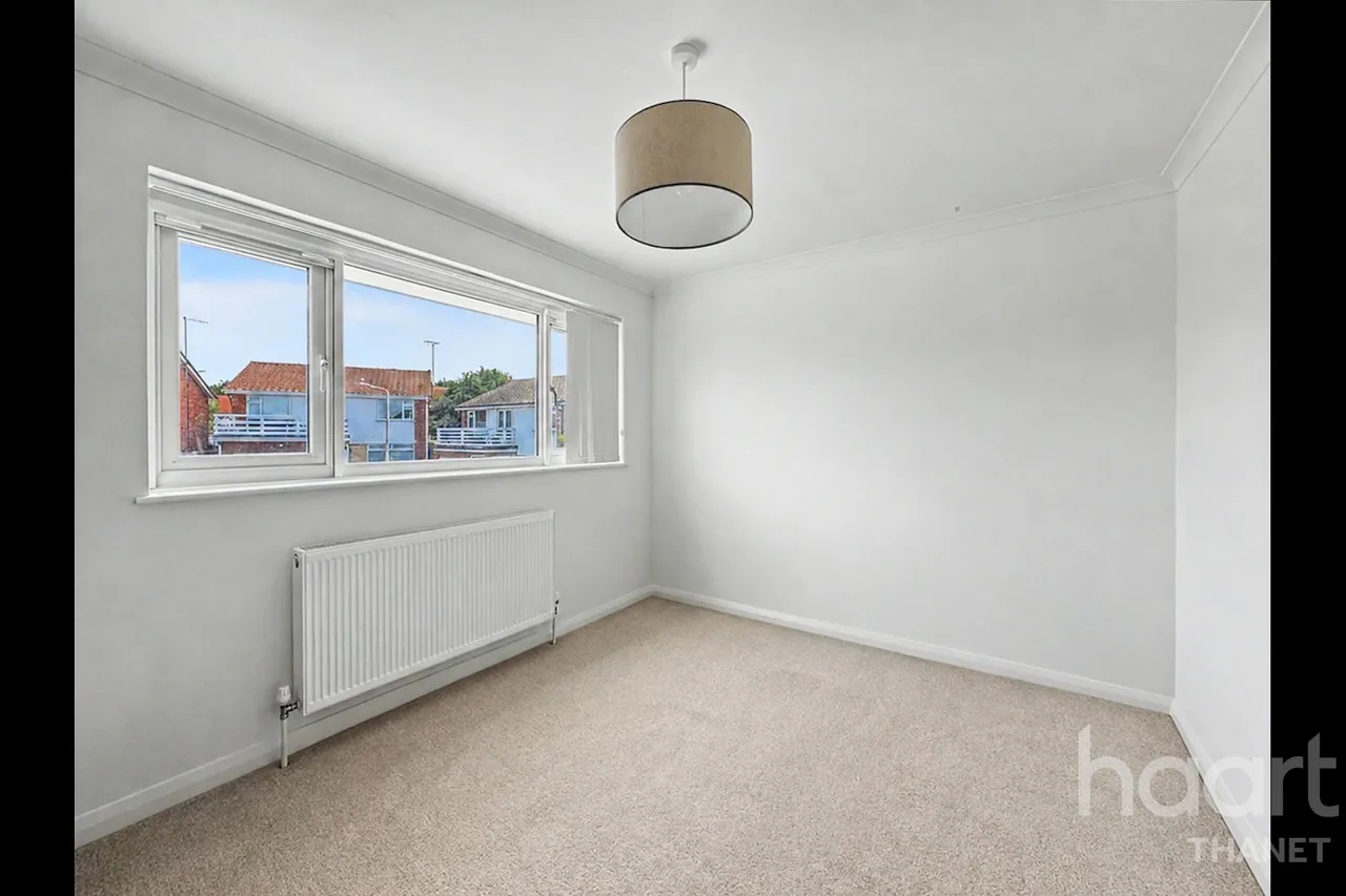 Percy Avenue, Broadstairs, CT10, photo 22