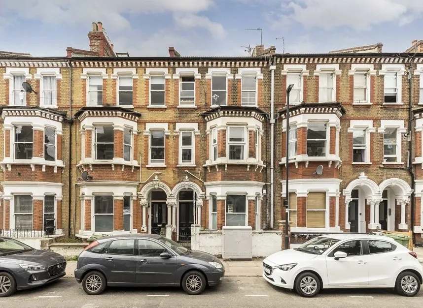 2 bed flat to rent — Tremadoc Road, Clapham, SW4