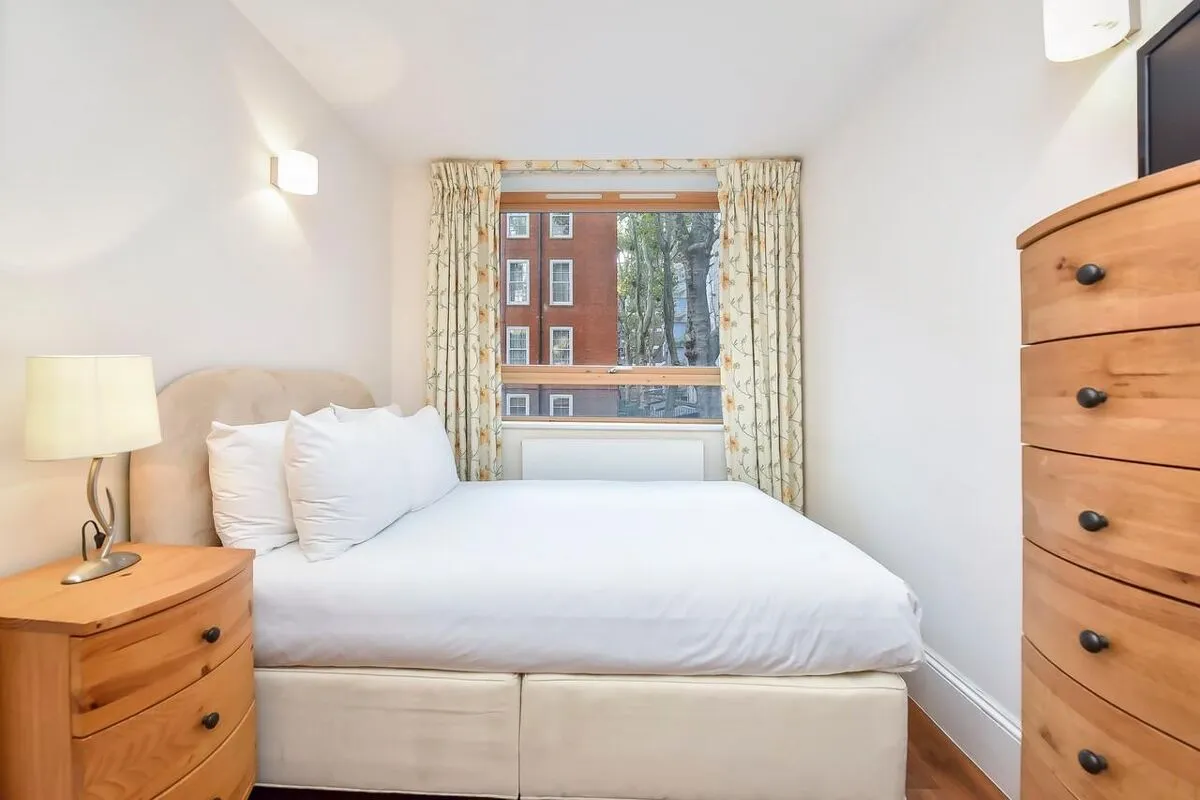 Tavistock Place, London, WC1H, photo 4