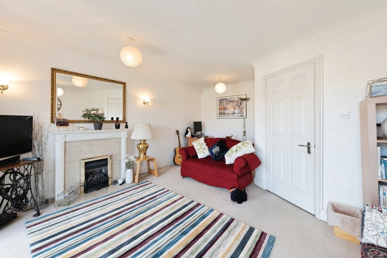 White Hart Road, Portsmouth, PO1, photo 2