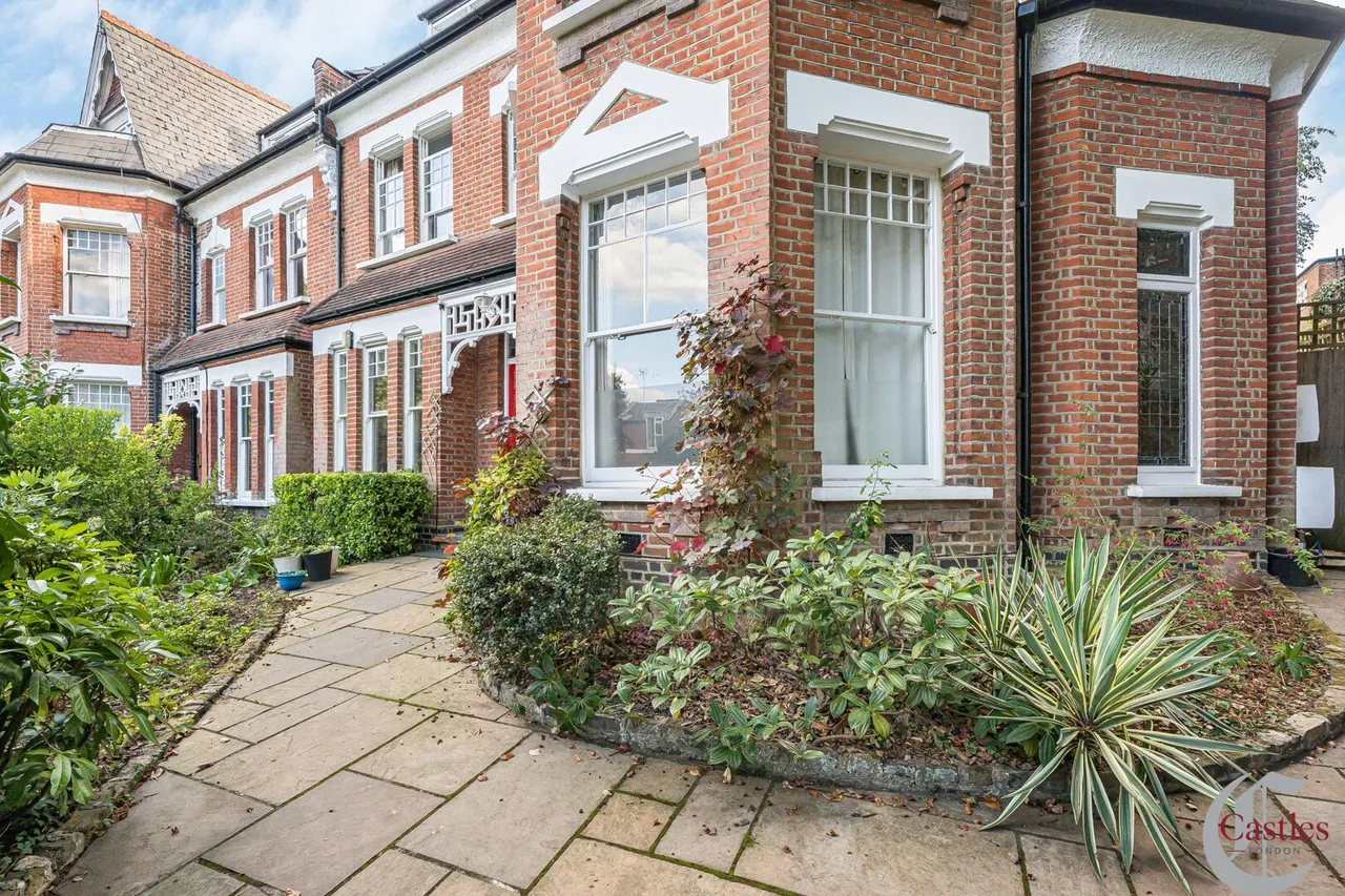 Haslemere Road, N8, photo 10
