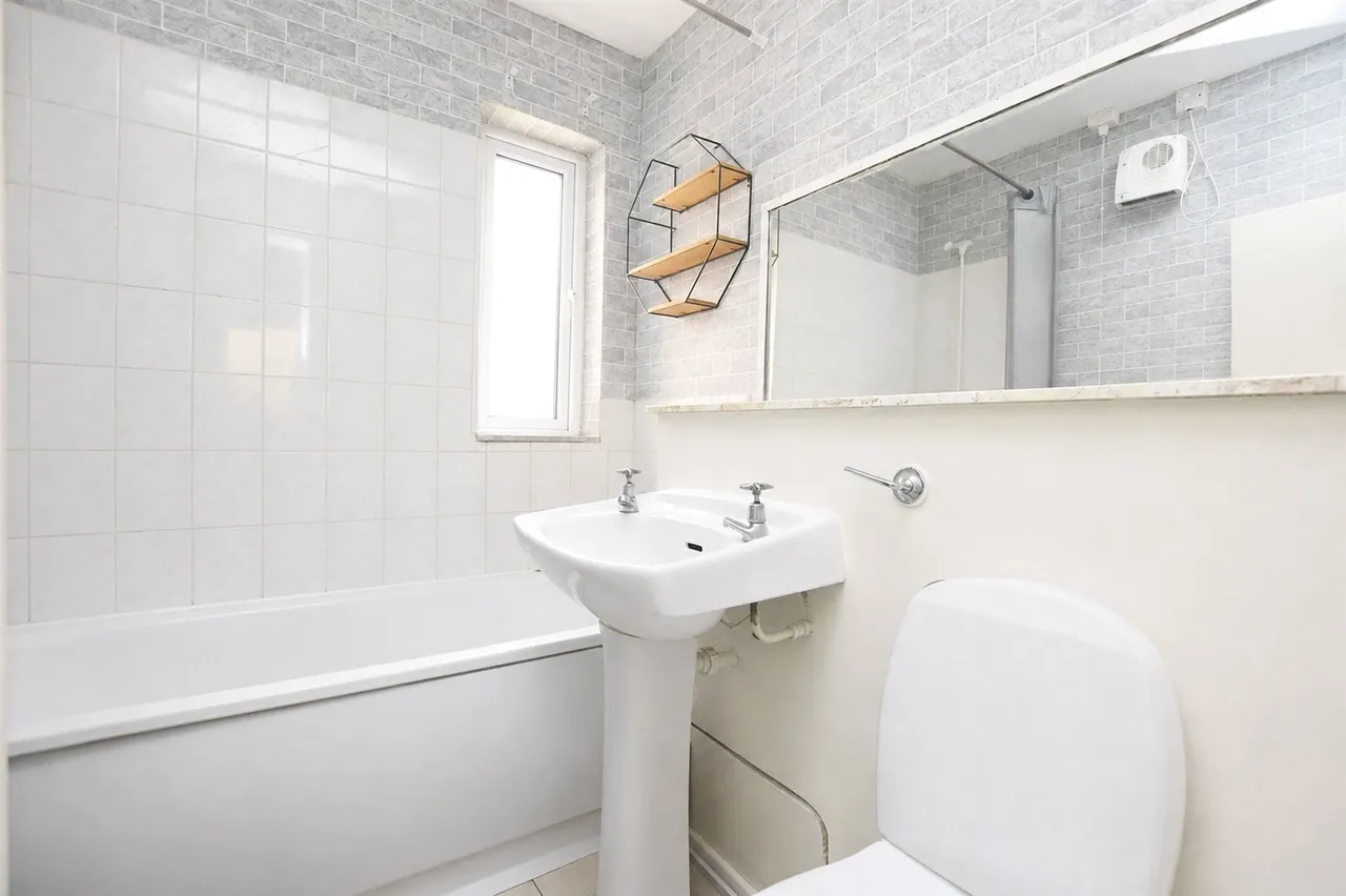 Wellington Court, Accrington, BB5, photo 5