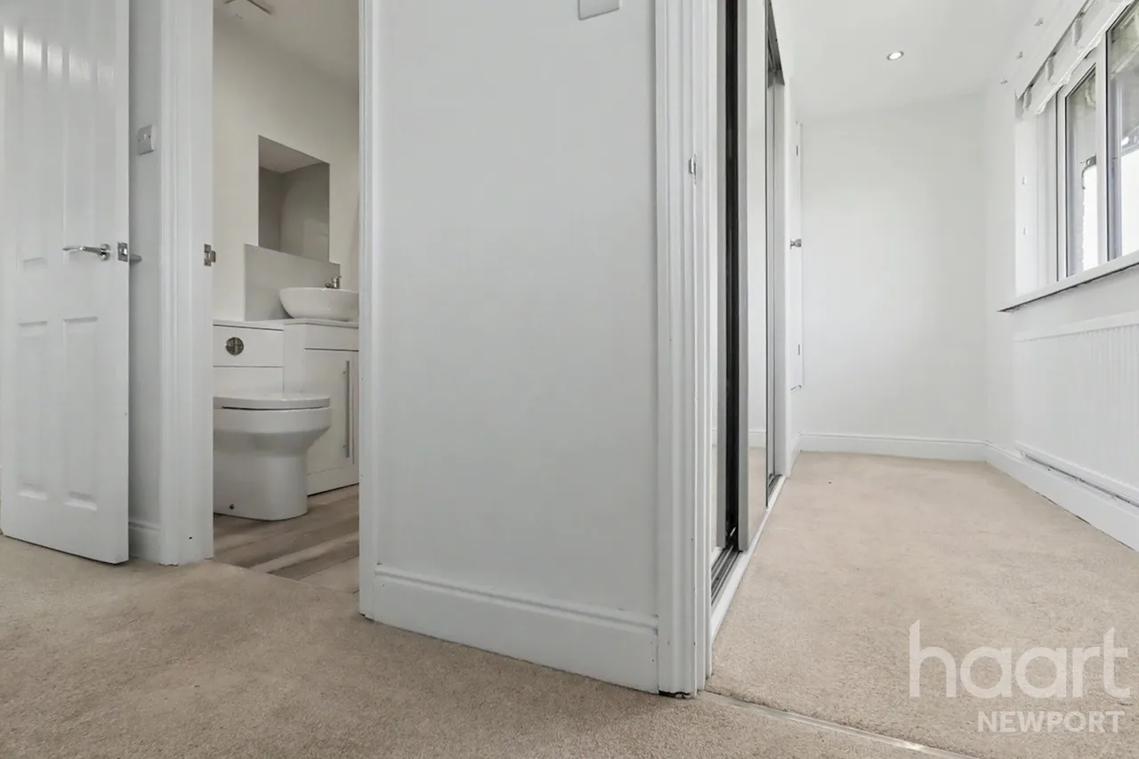 The Hollies, Crumlin, NP11, photo 18