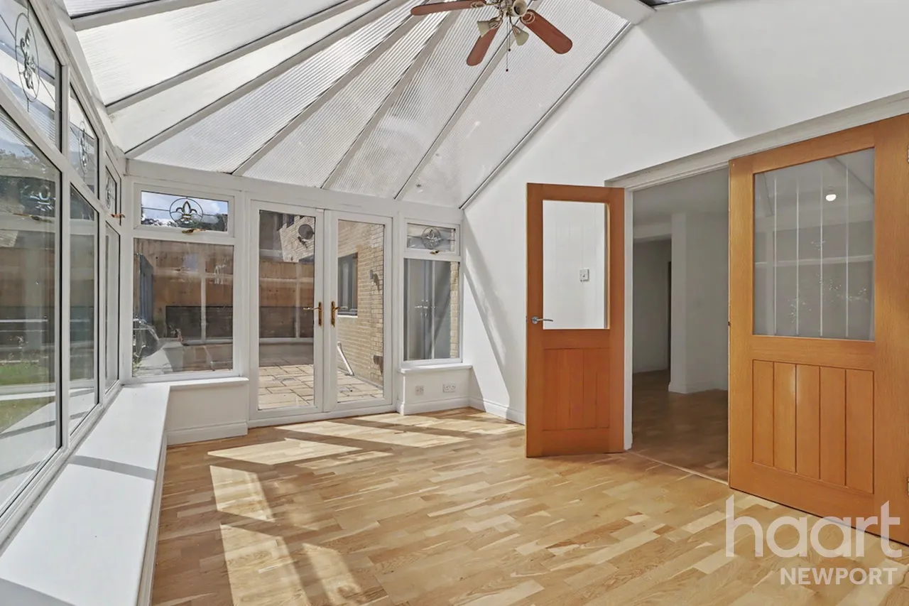 The Hollies, Crumlin, NP11, photo 15