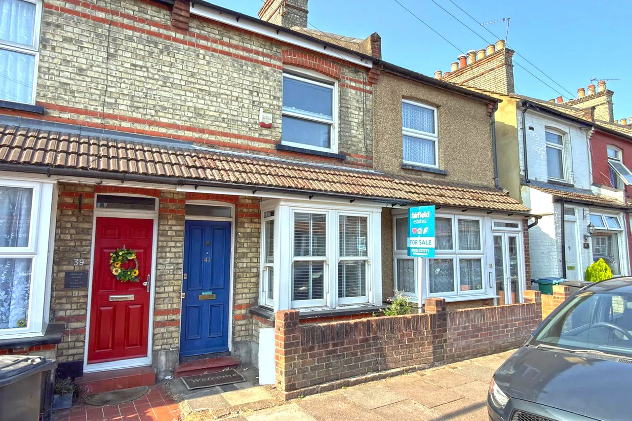2 bed house for sale — Cecil Street, Watford, Watford, WD24 5AS
