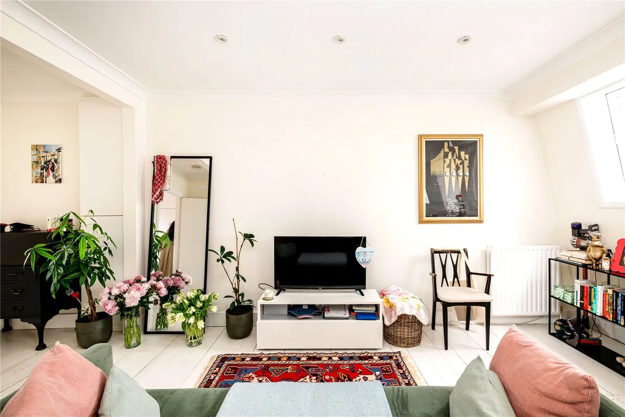 Ladbroke Crescent, London, W11, photo 5