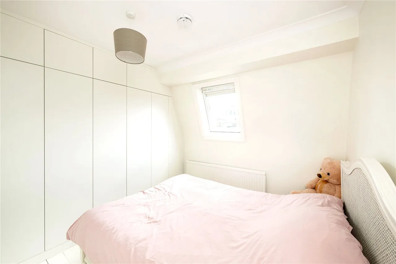 Ladbroke Crescent, London, W11, photo 3
