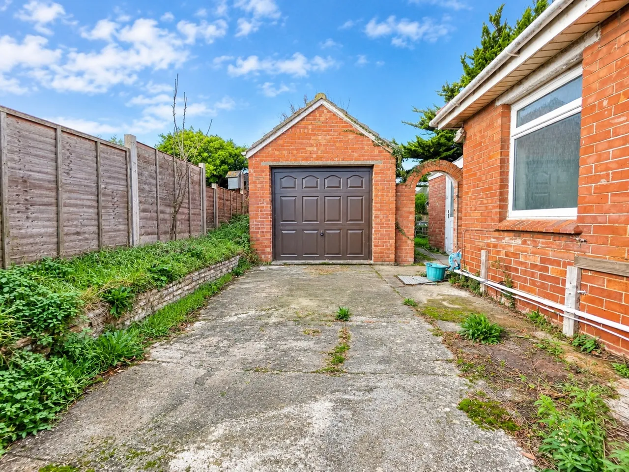 Warren Road, Brean, TA8, photo 14