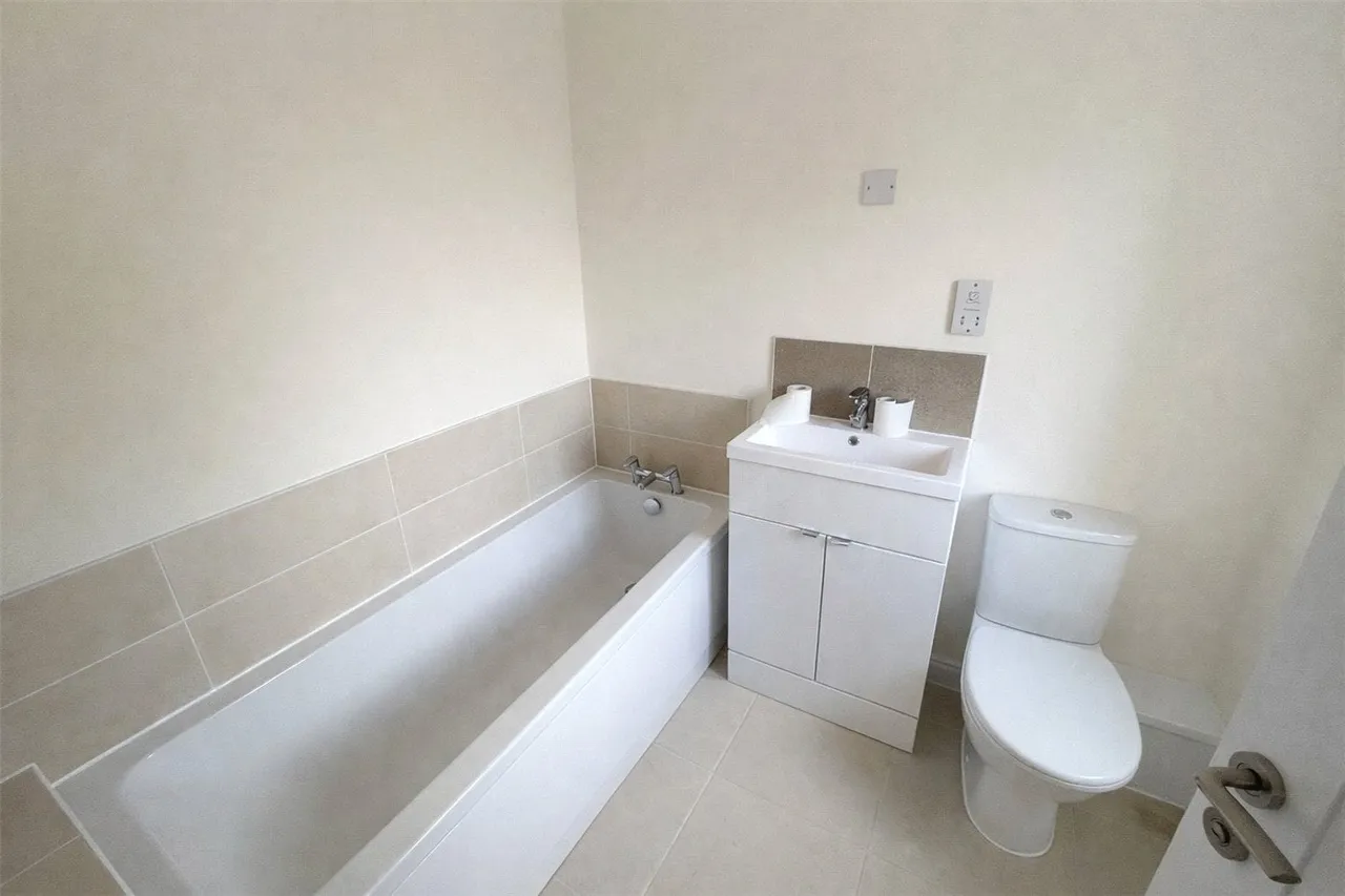 Eastgate, Bourne, PE10, photo 13