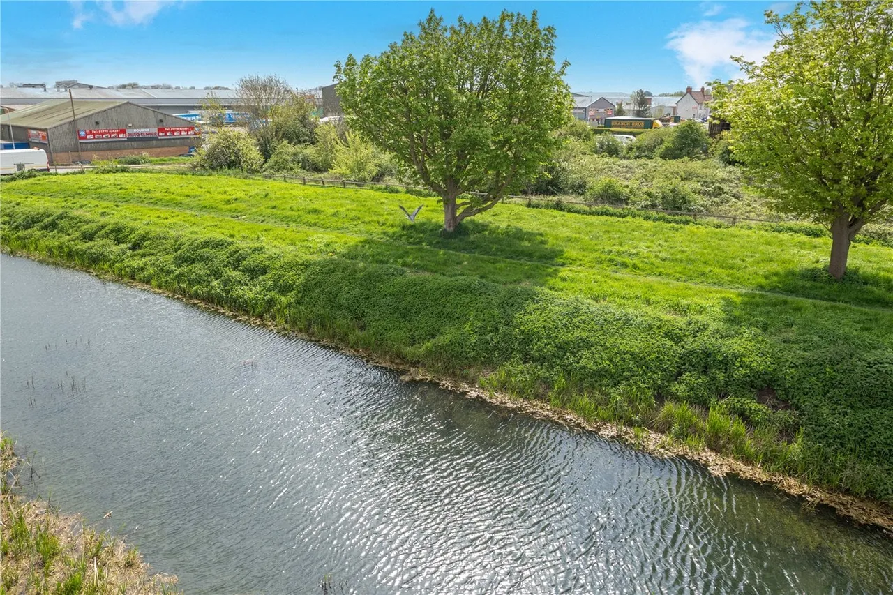 Eastgate, Bourne, PE10, photo 15