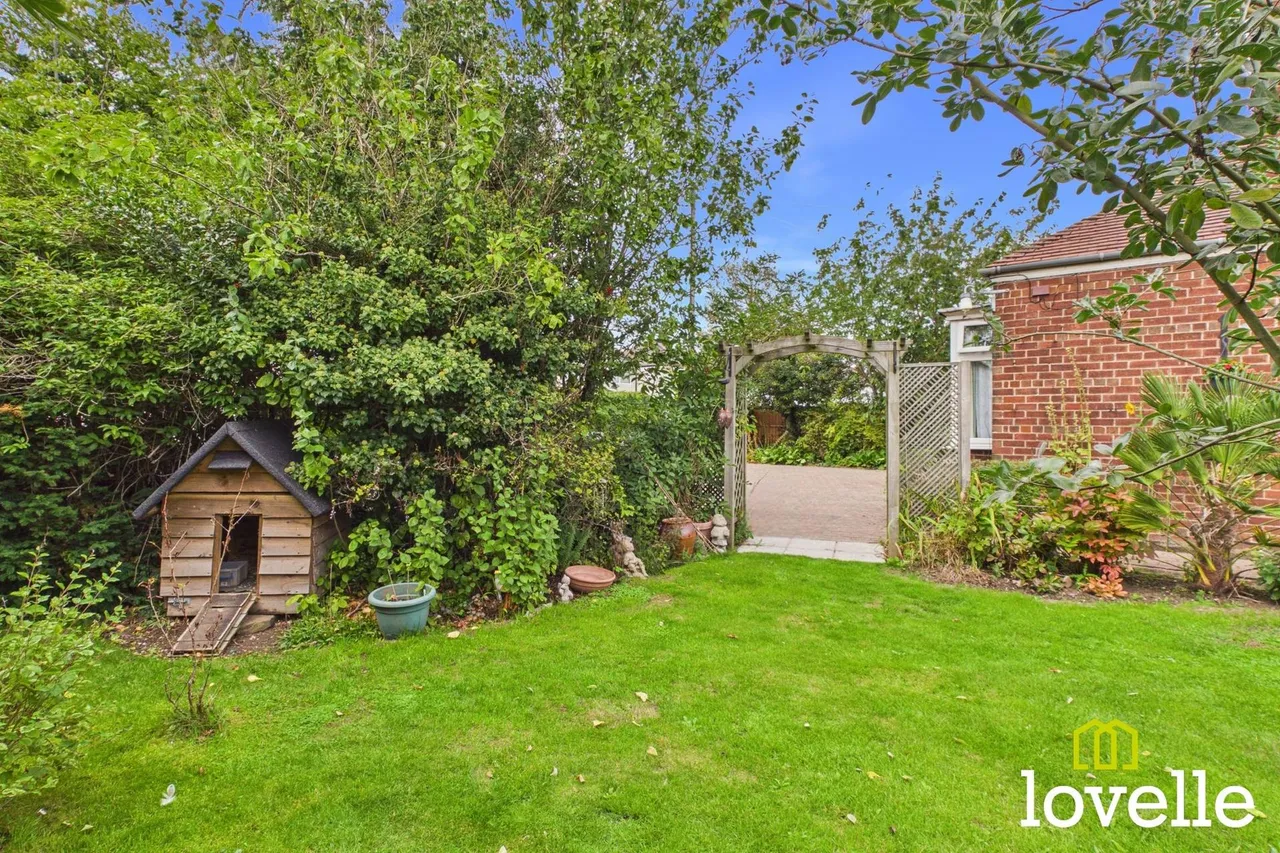St. Margarets Avenue, Cottingham, HU16, photo 28