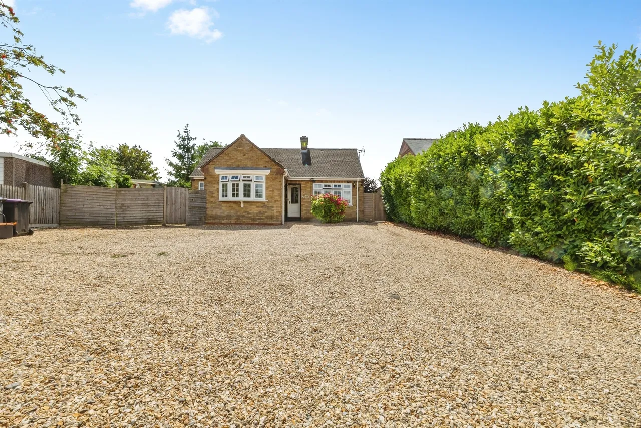 4 bed house for sale — Station Road, Heighington, Lincoln