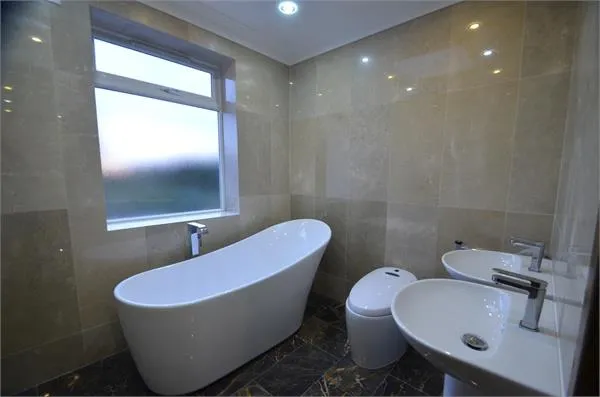 Croft Close, Mill Hill, photo 16