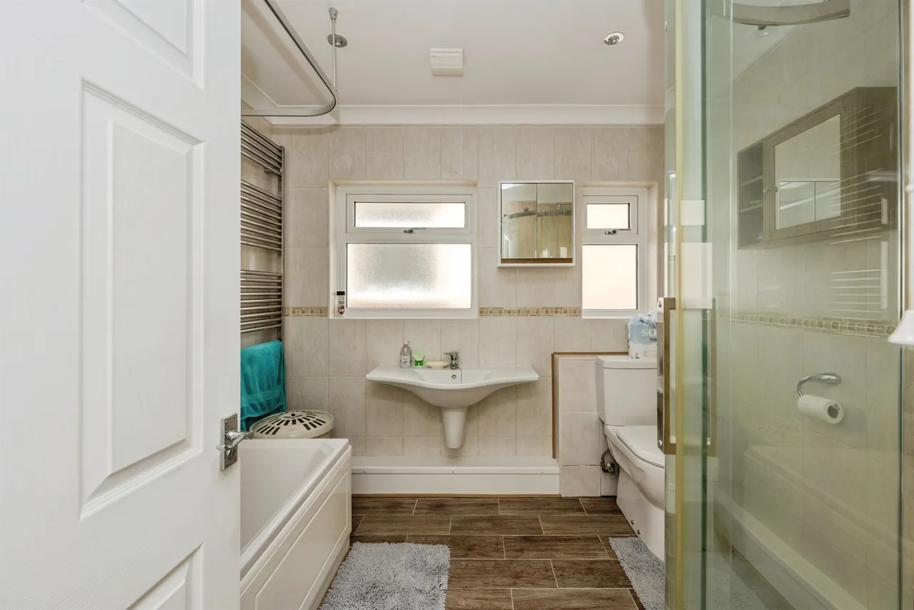 Pontardawe Road, Swansea, SA6, photo 9