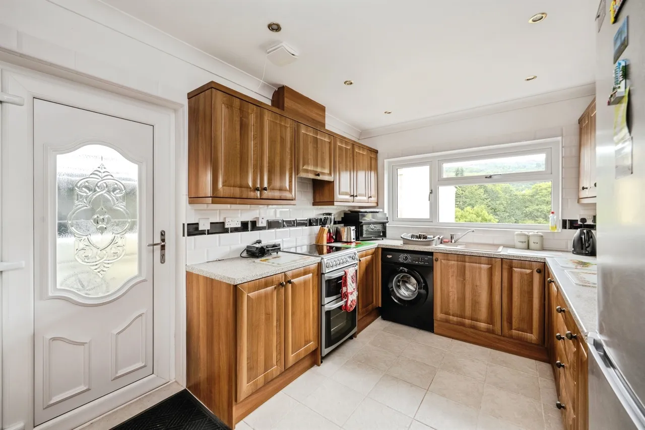 Pontardawe Road, Swansea, SA6, photo 3