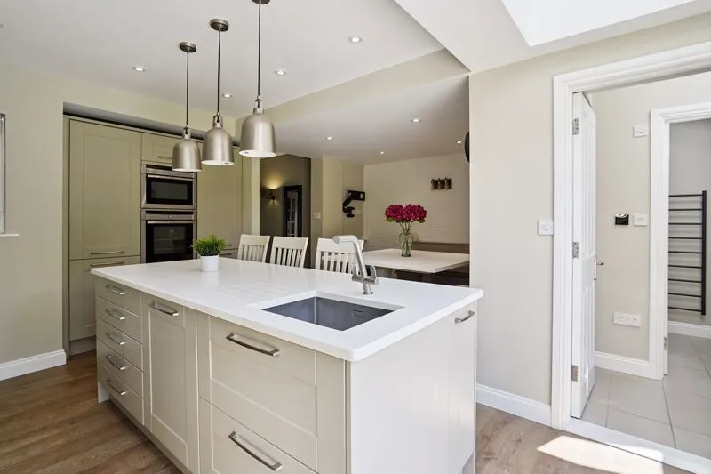 Recreation Road, Bourne End SL8 5AD, photo 4