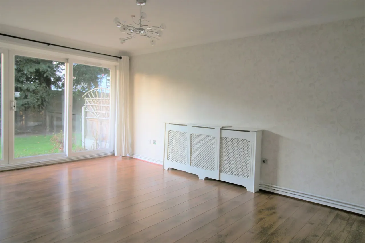 Manor Road, Romford, RM1, photo 2