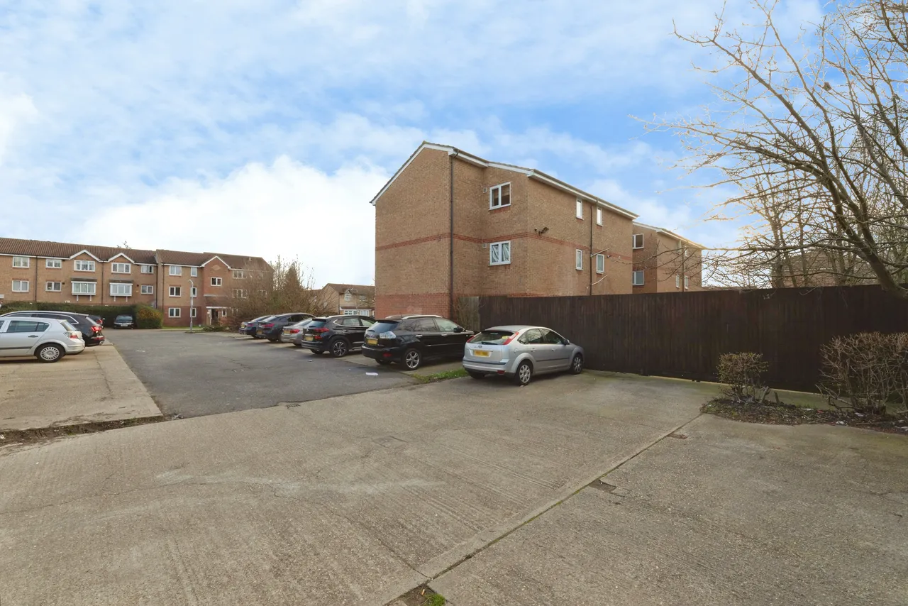 Express Drive, Ilford, IG3, photo 12