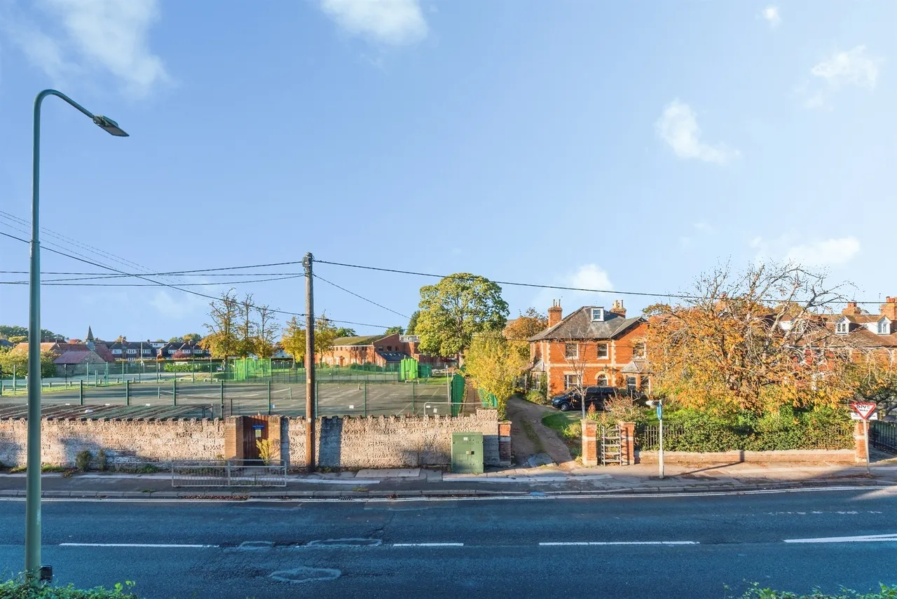 Farriers Mews, Abingdon, OX14, photo 14