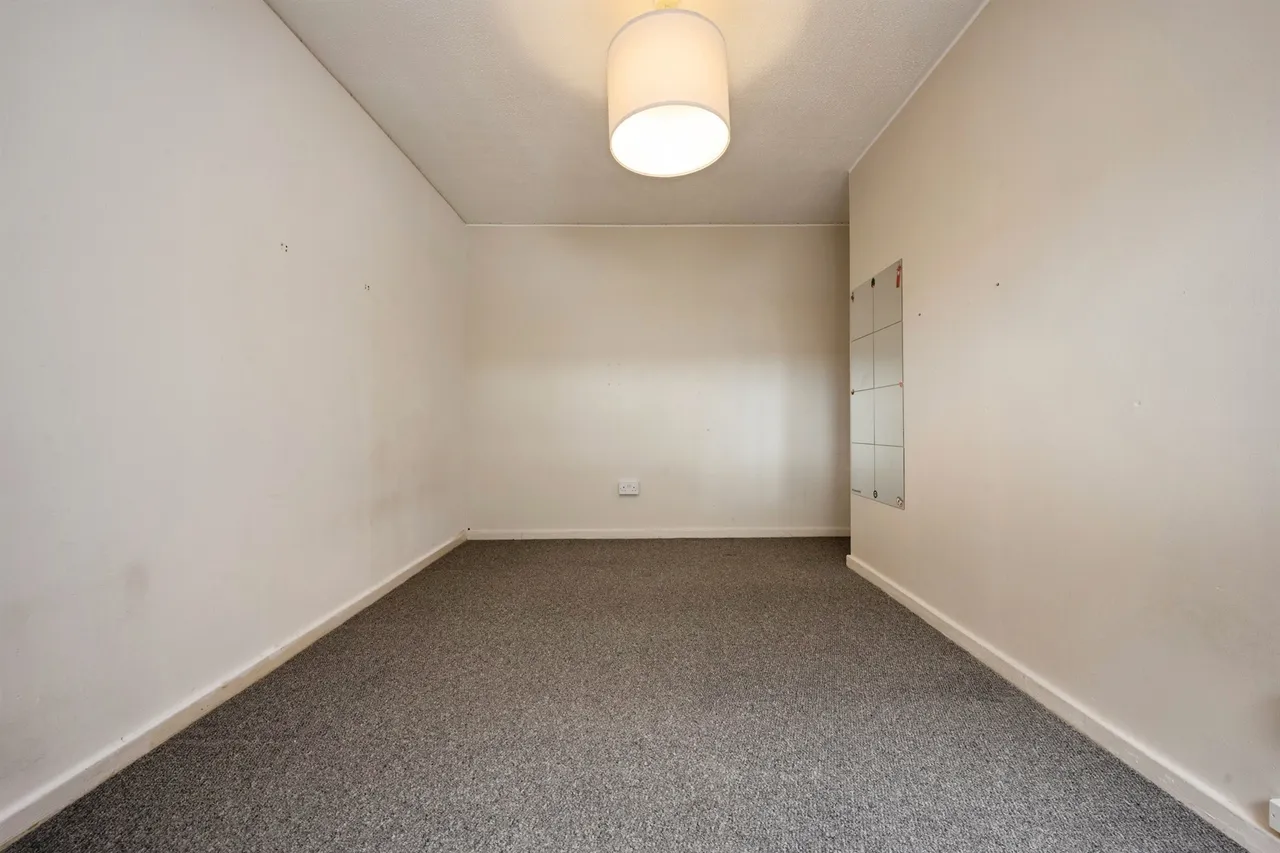 Carrick Road, Bedford, photo 9