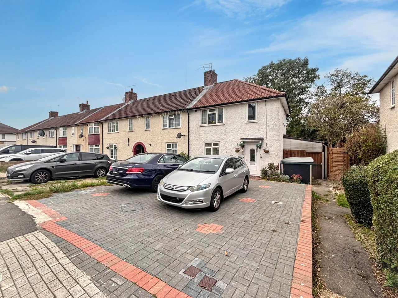 3 bed house for sale, Littlefield Road, Edgware, HA8