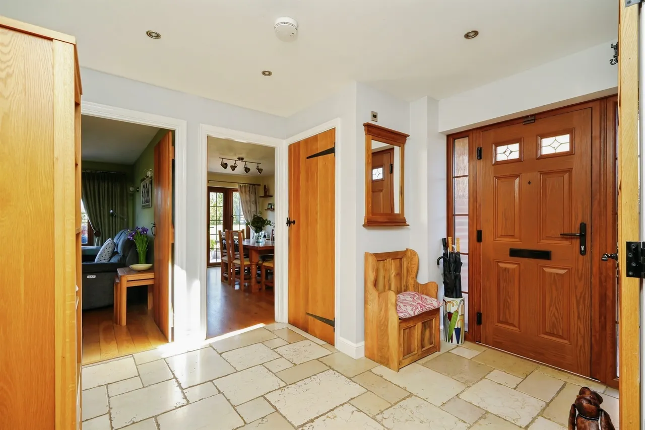Main Street, Charndon, OX27, photo 12