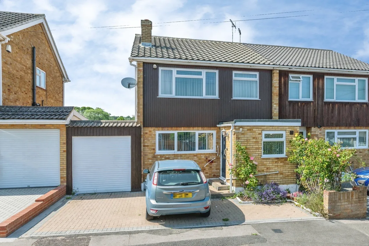 3 bed house for sale — Briar View, Billericay, Essex, CM11
