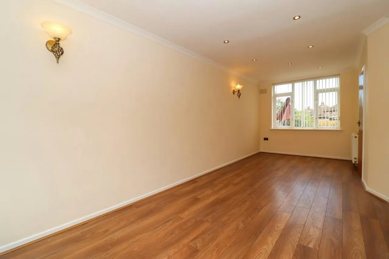 3 bed house to rent, Thorpe Drive, Wigston, LE18