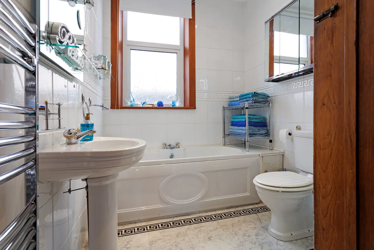 24 Belmont Avenue, Ayr, KA7 2JN, photo 13