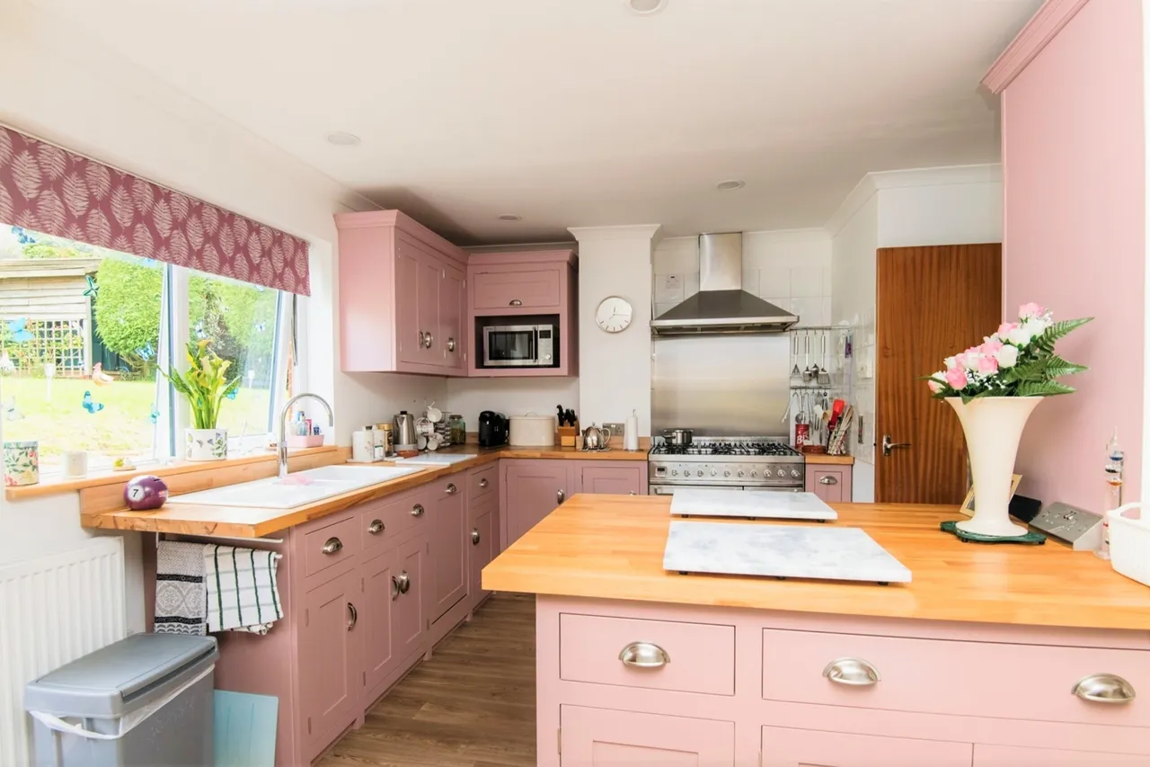 Tracey Green, Witheridge, EX16, photo 2