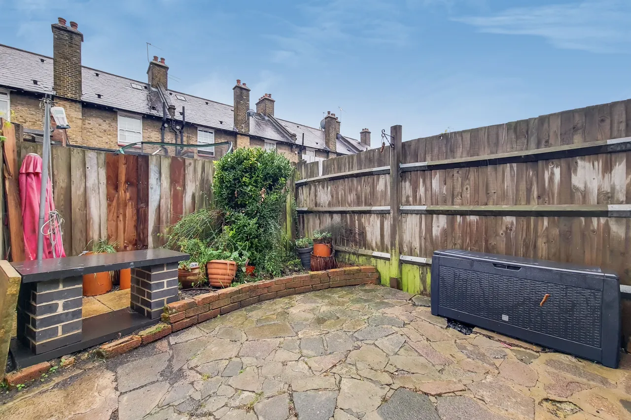 18 Balliol Road, London, photo 5