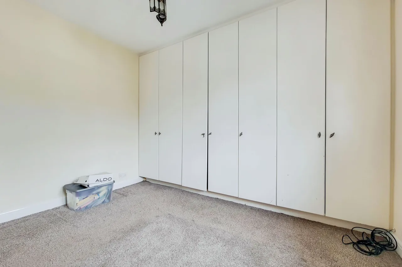 18 Balliol Road, London, photo 10