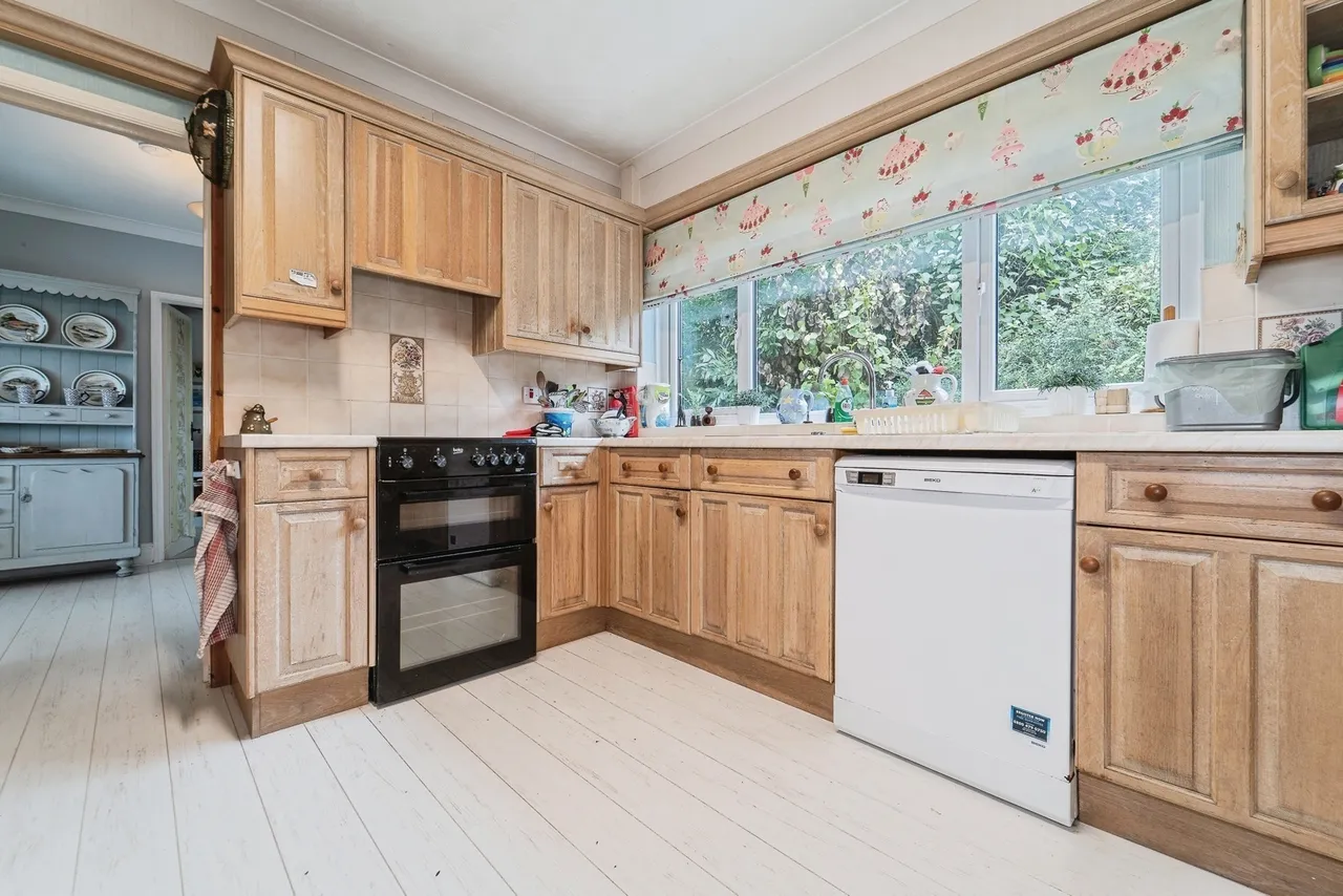 The Ridgeway, Manorbier, SA70, photo 5