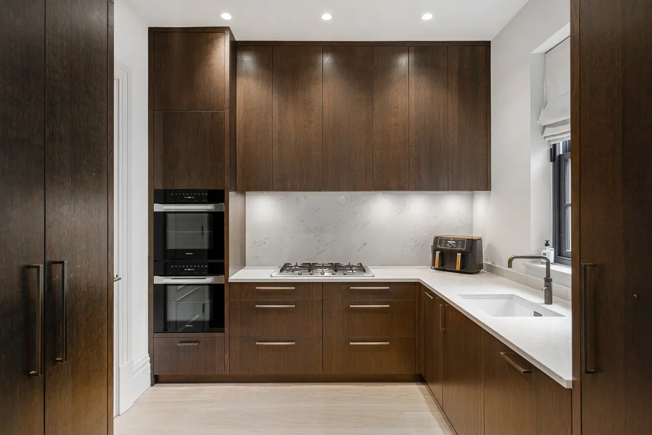Woodland Way, Tadworth, Surrey, photo 8