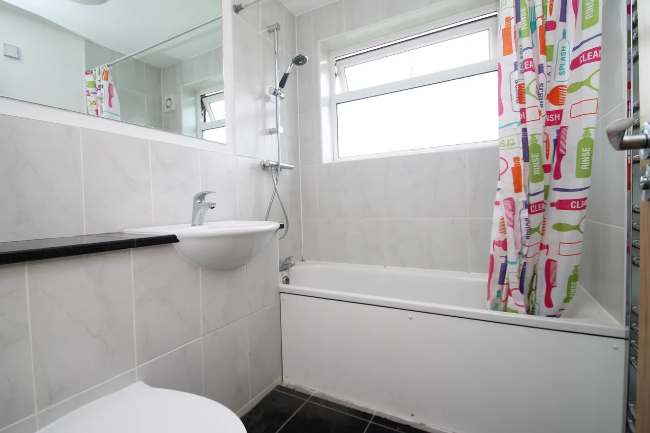 Station Road, Redhill, RH1, photo 4