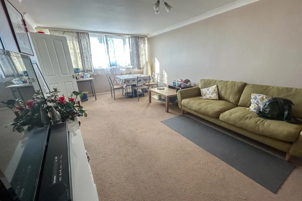 Upper Walworth Way, Sunderland, SR1, photo 2