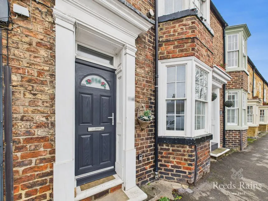 2 bed house for sale — Westgate, Guisborough, North Yorkshire, TS14